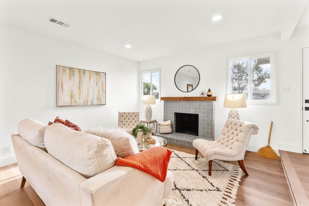 1413 S Sherrill Street