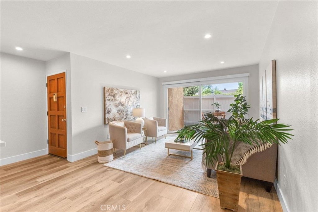 1101 W Macarthur Boulevard 193