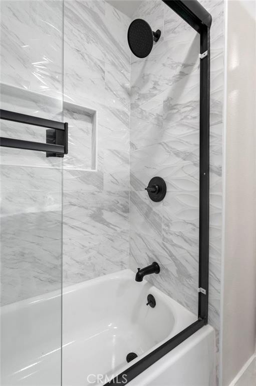 1715 E Redwood Avenue