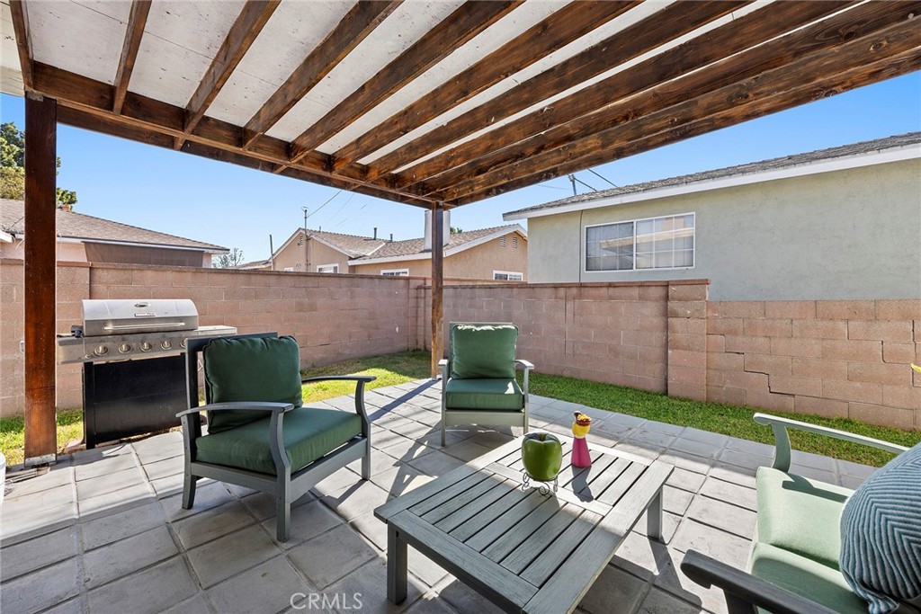 11312 Flallon Avenue