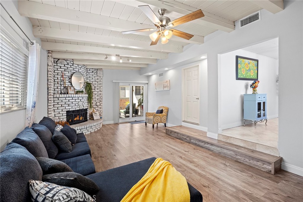 11312 Flallon Avenue