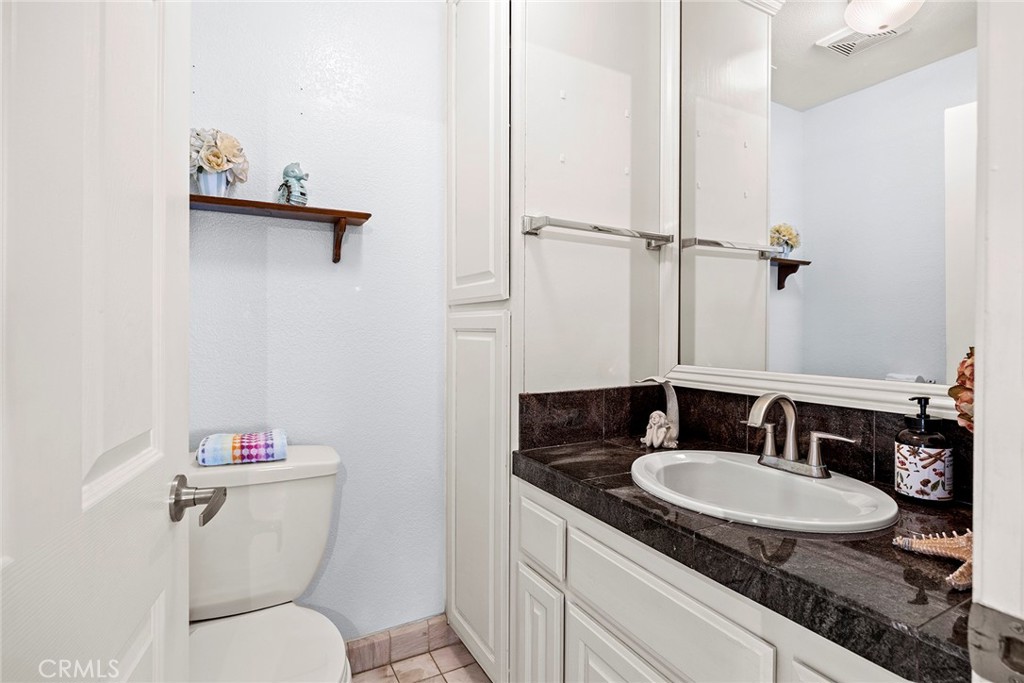 11312 Flallon Avenue