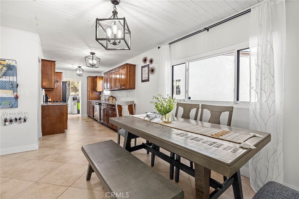 11312 Flallon Avenue