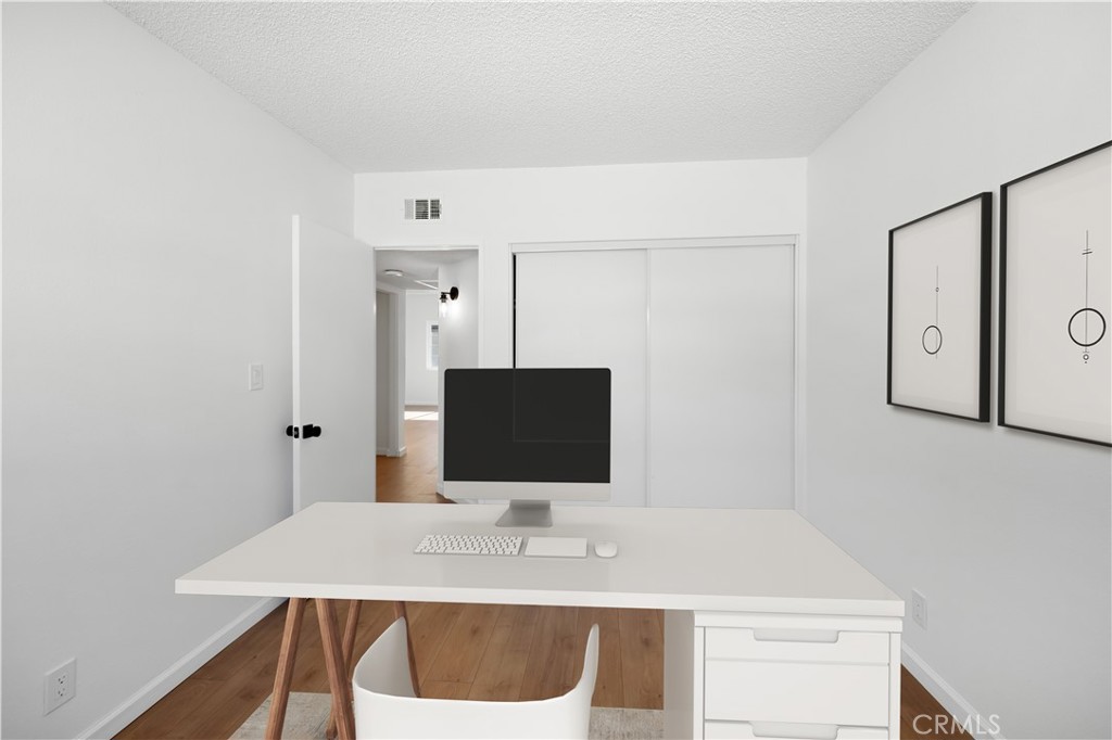 4409 Merced Avenue 15