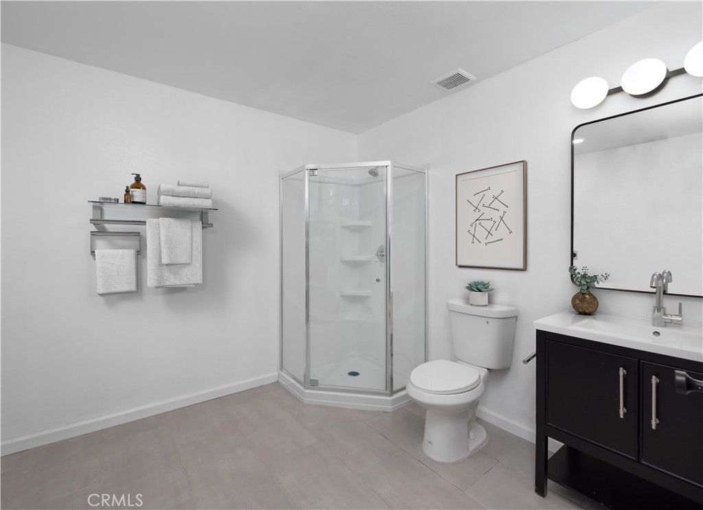 4409 Merced Avenue 15