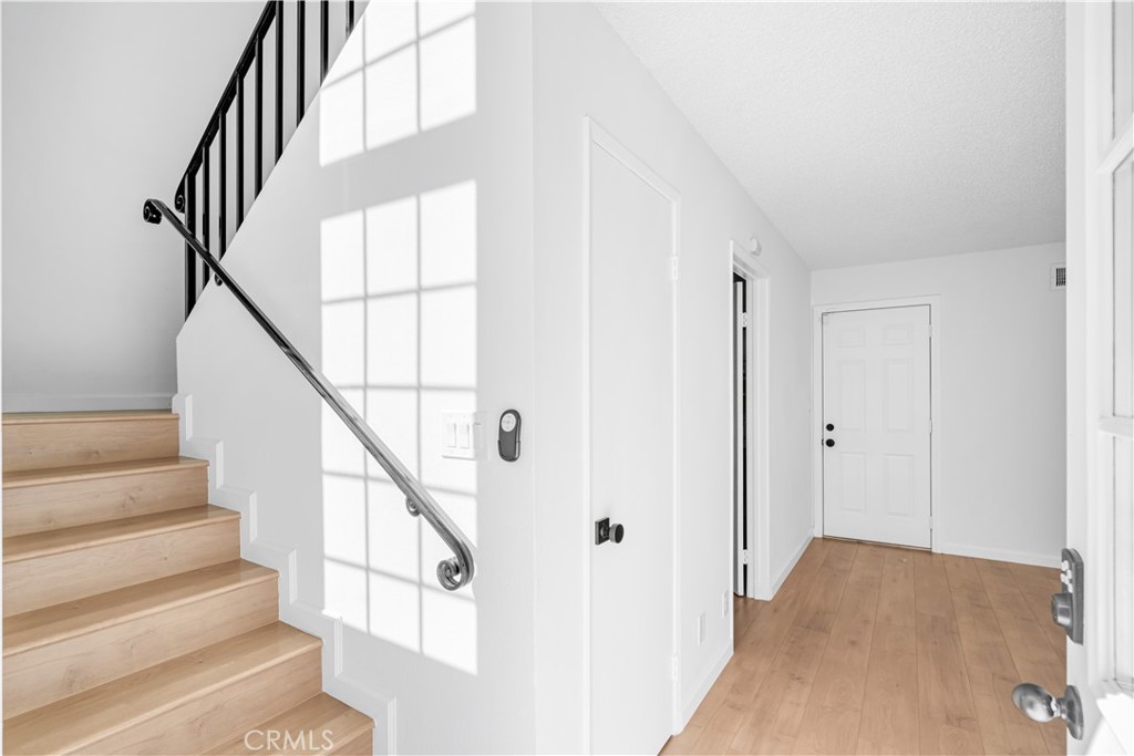 4409 Merced Avenue 15