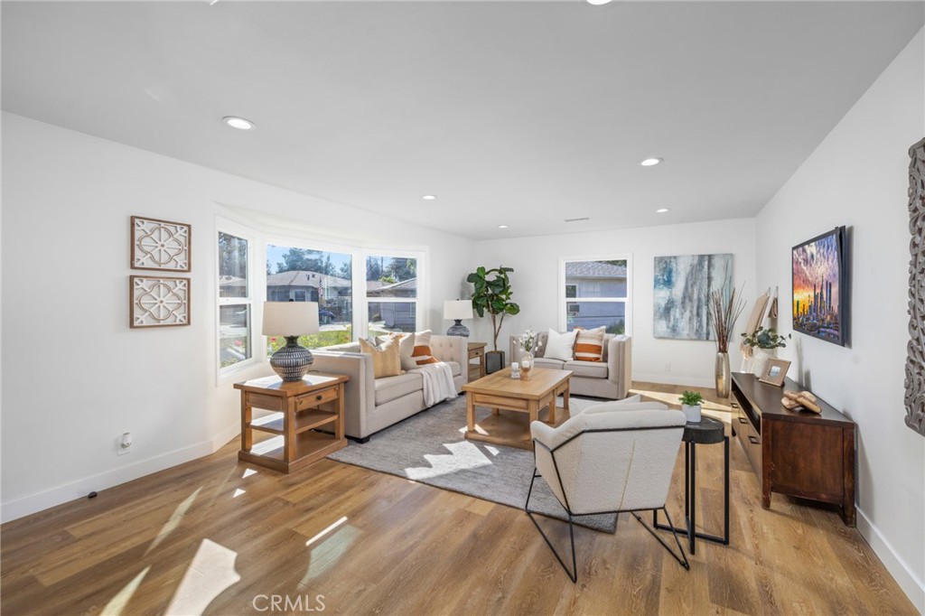 10775 Daineswood Drive