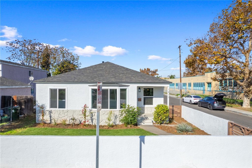 1911 E San Vincente Street