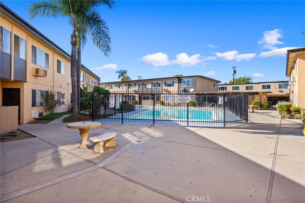 3040 Vineland Avenue 9