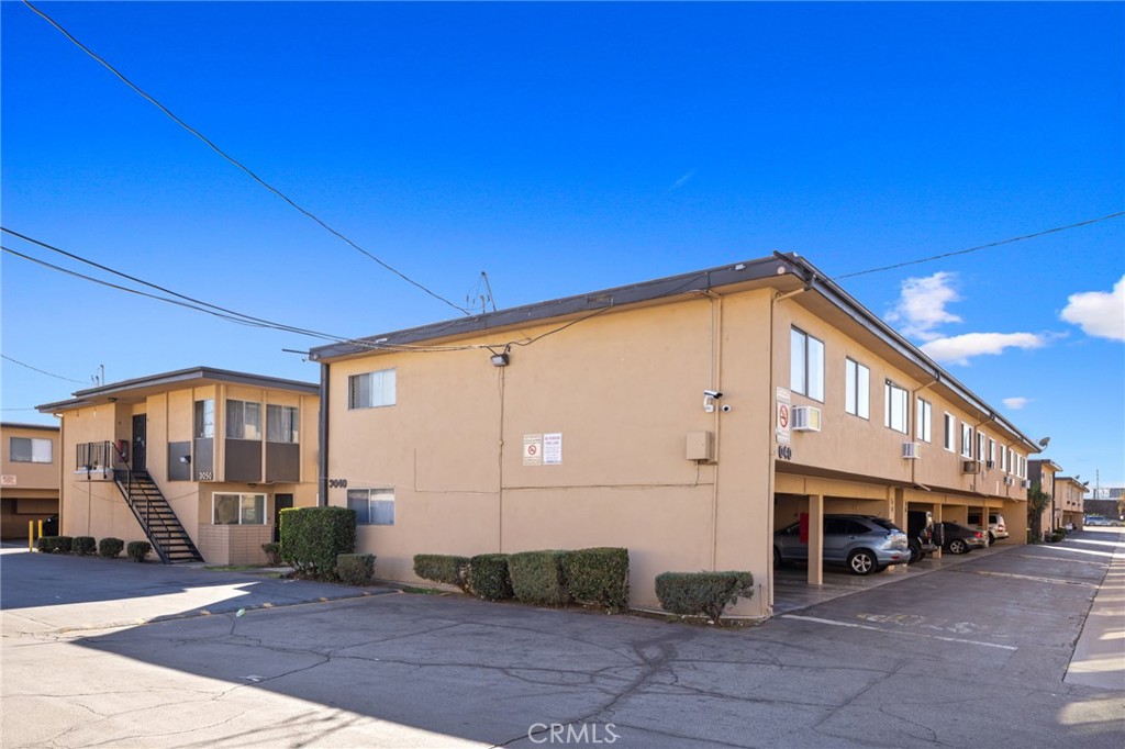 3040 Vineland Avenue 9