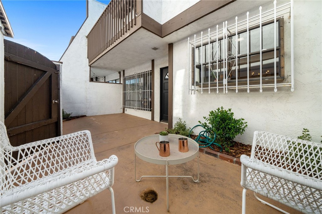 14551 Cerise Avenue 18