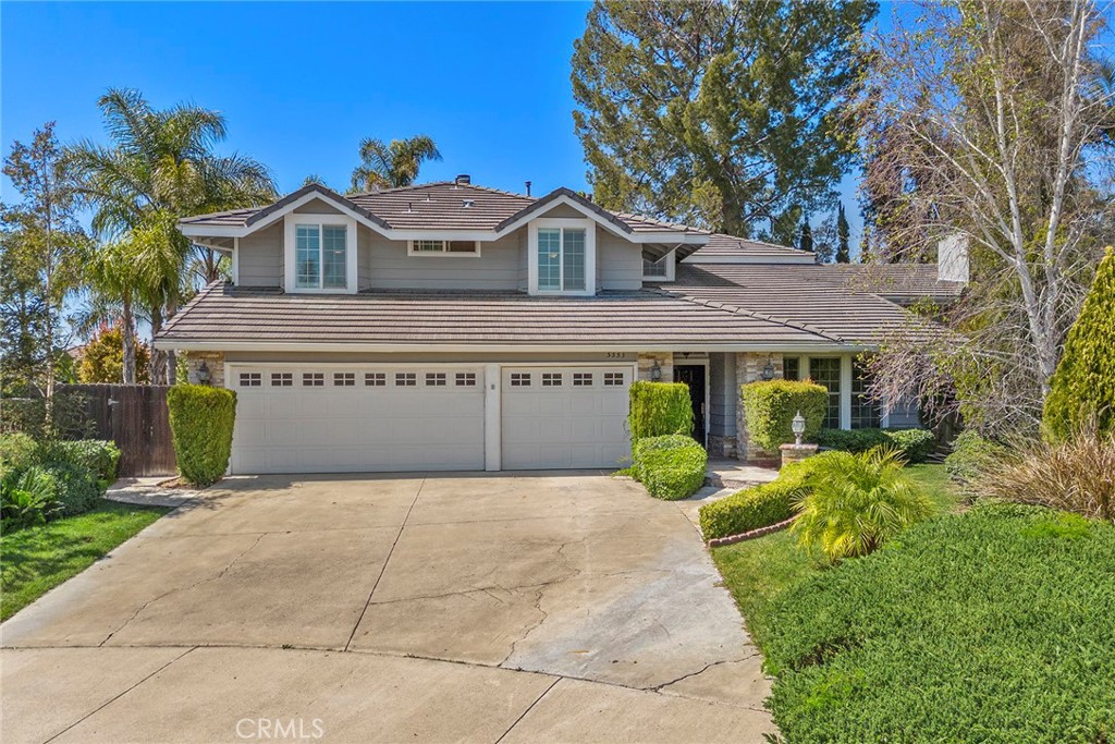 5553 Avenida Florencia