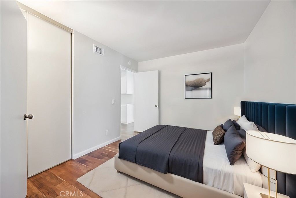 7614 E Woodsboro Avenue