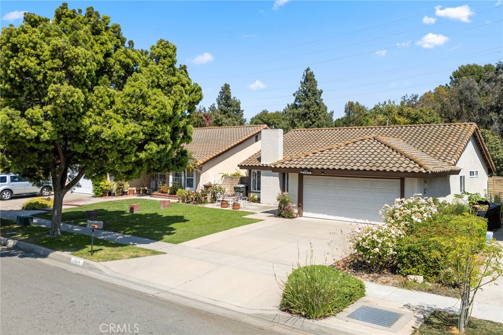 7614 E Woodsboro Avenue