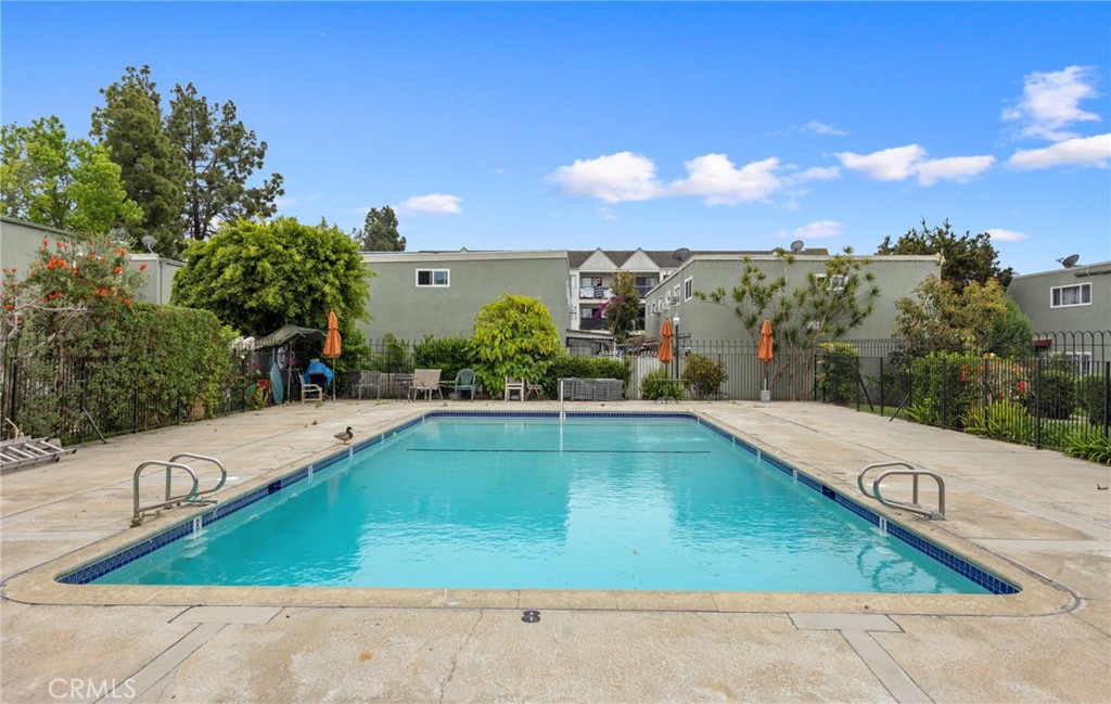 2101 S Pacific Avenue 69