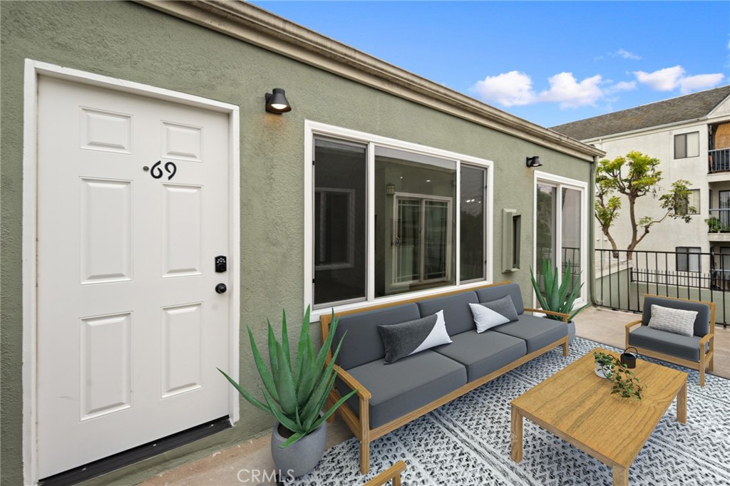 2101 S Pacific Avenue 69