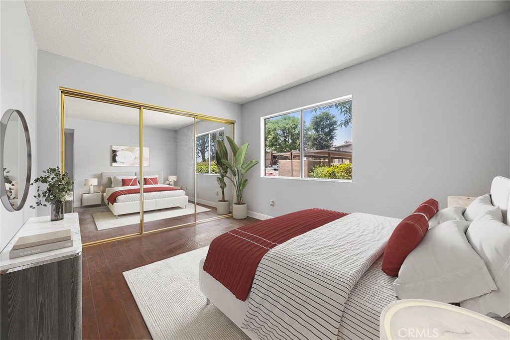 2548 Avenida Del Vista 101