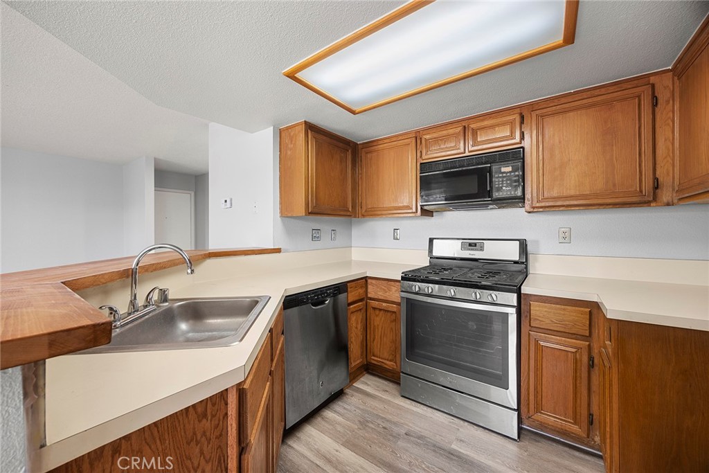 2548 Avenida Del Vista 101