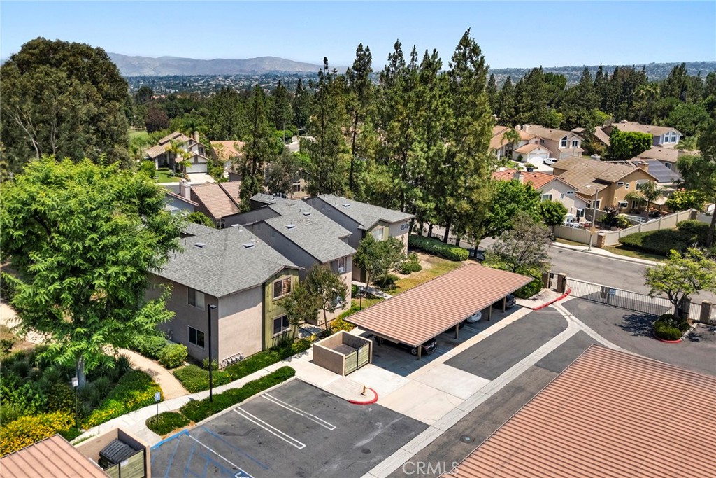 2548 Avenida Del Vista 101