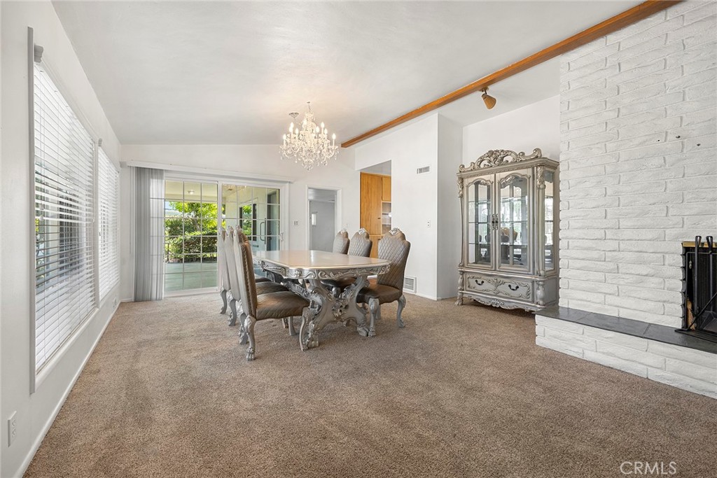 2976 Las Flores Avenue