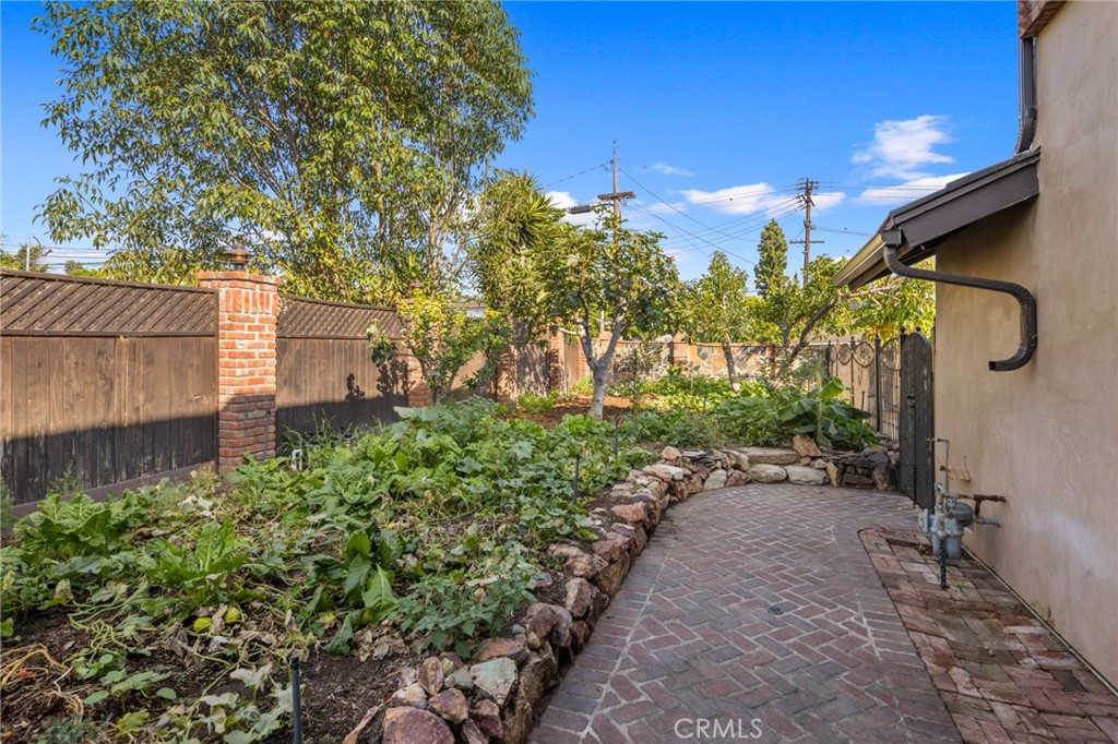 19421 Lemon Hill Drive