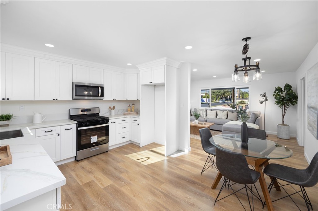 9530 Underwood Street