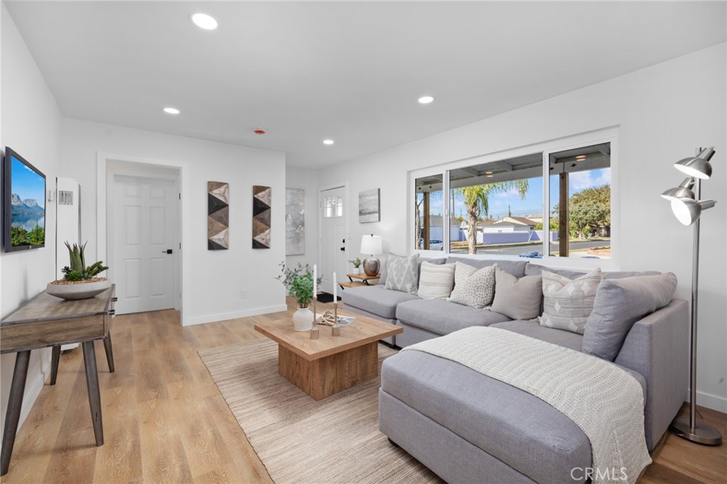 9530 Underwood Street