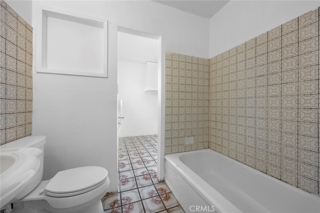 11245 Springwood Street