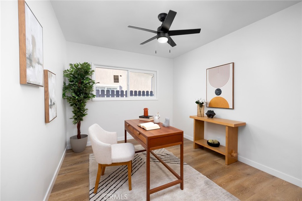 1043 S Grevillea Avenue