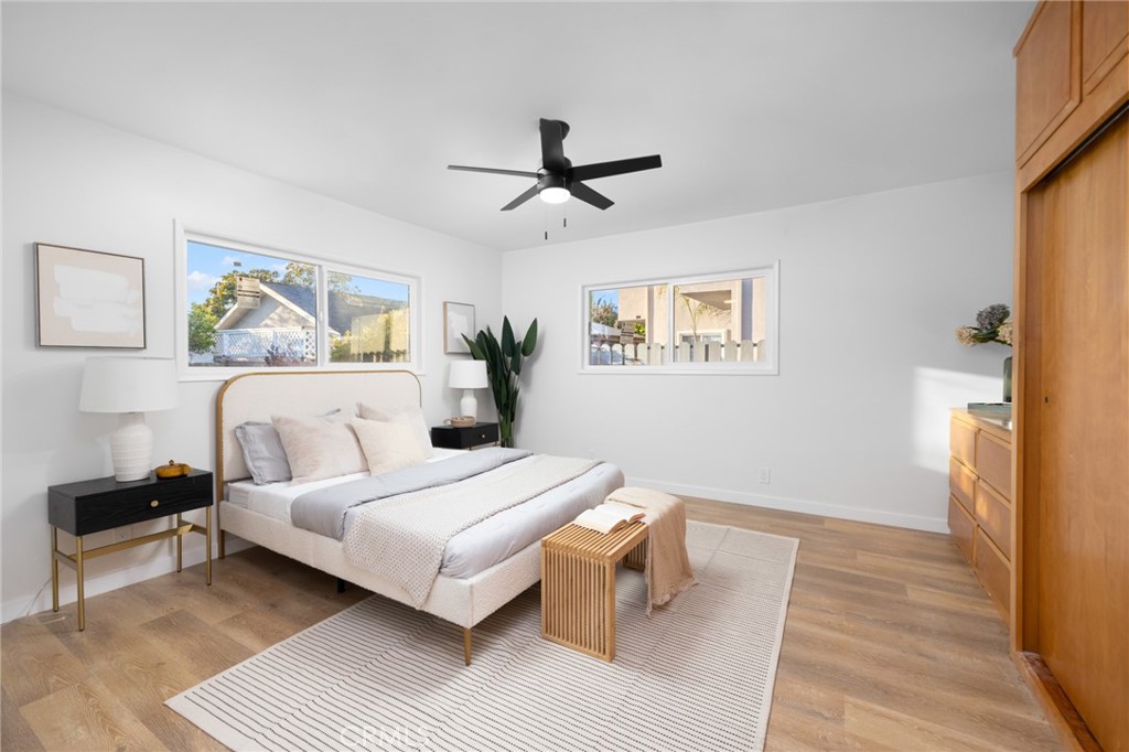 1043 S Grevillea Avenue