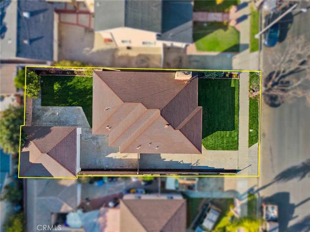 1043 S Grevillea Avenue