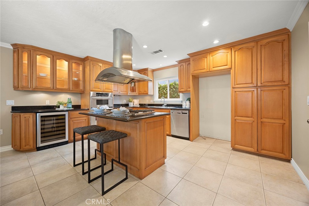 2341 E Monroe Avenue