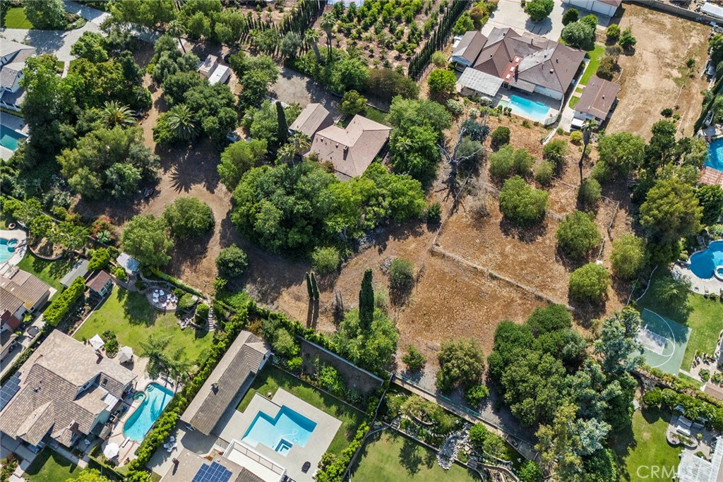 5426 Lakeview Avenue