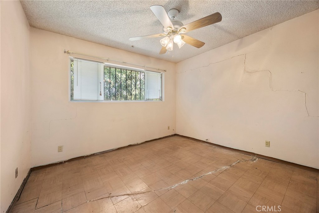 5426 Lakeview Avenue