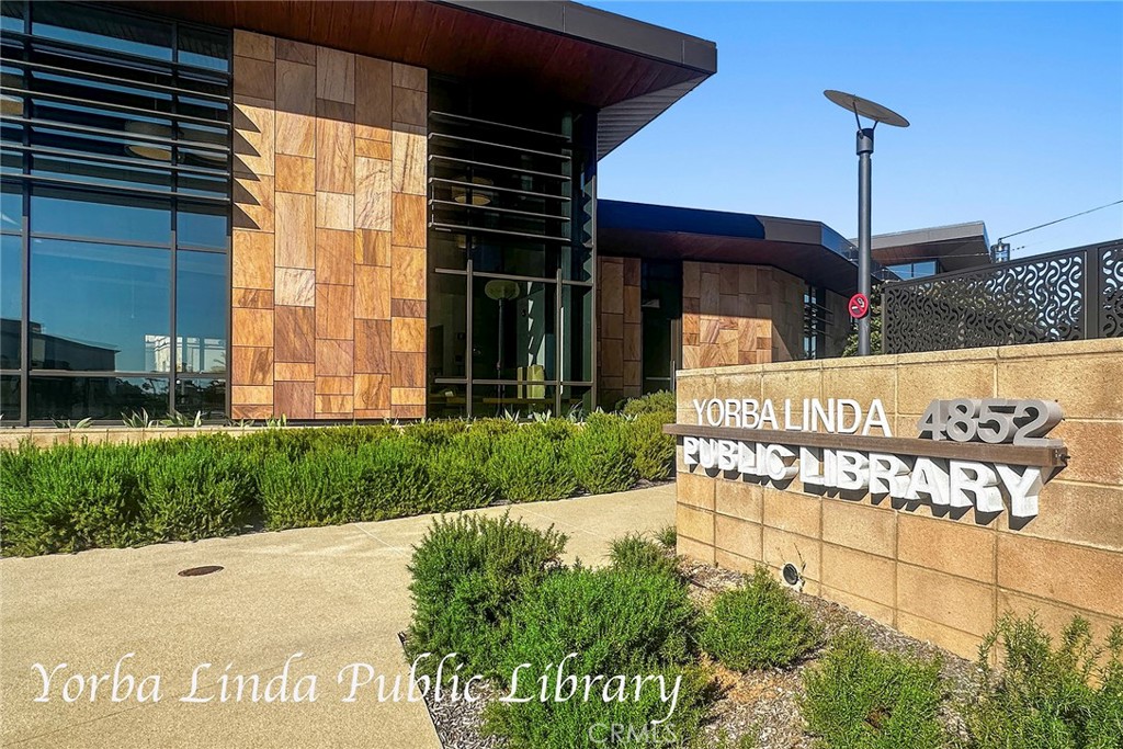 4692 Lakeview Avenue 8