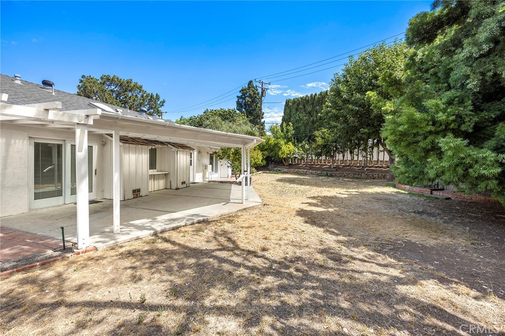 3948 E Lynnwood Avenue