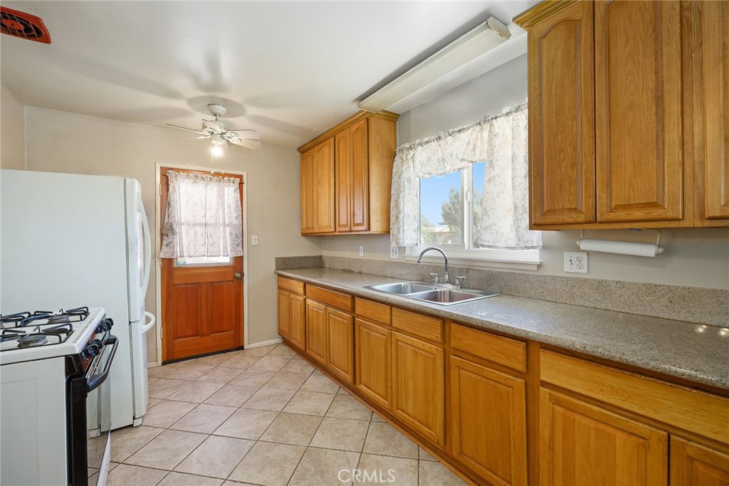 10421 Longden Street