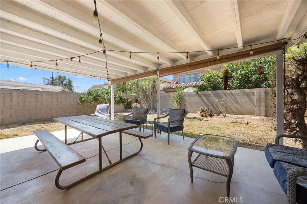 10421 Longden Street