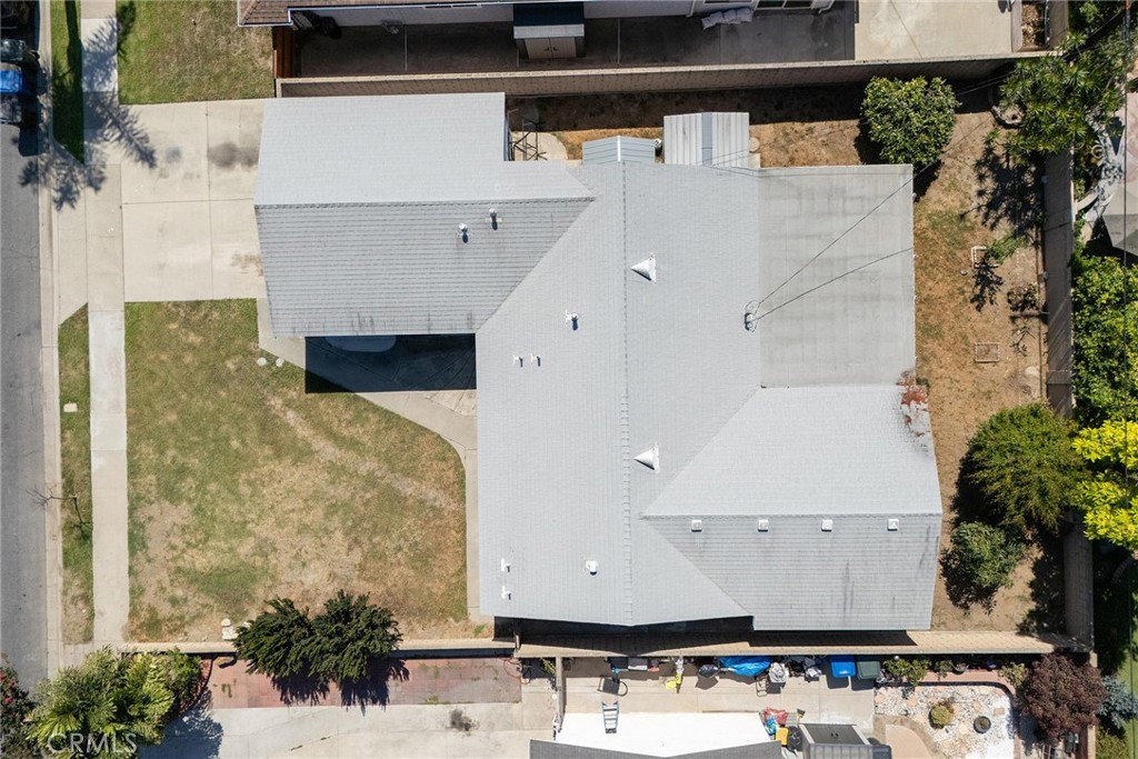 10421 Longden Street