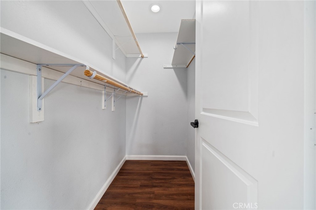 2283 N Batavia Street