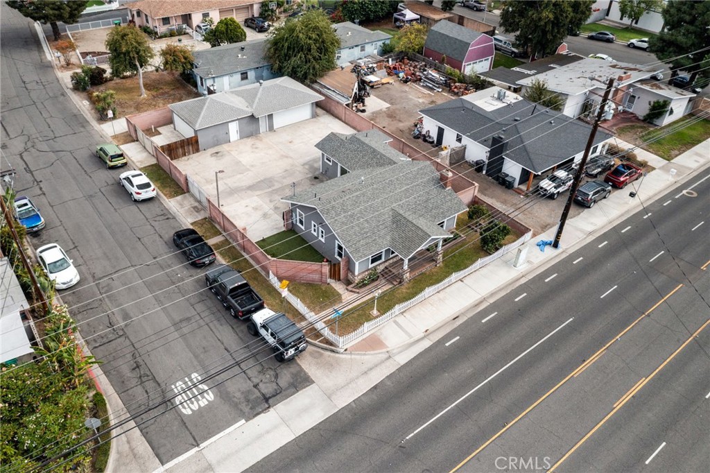 2283 N Batavia Street