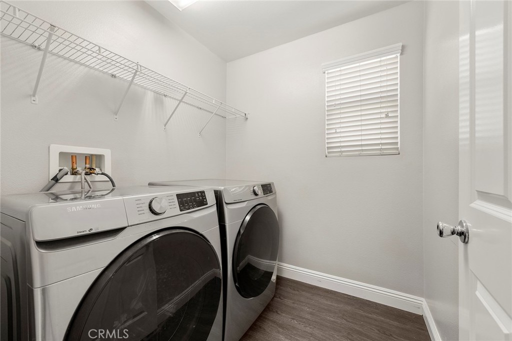 5061 S Centennial