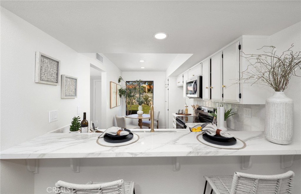69745 Encanto Court
