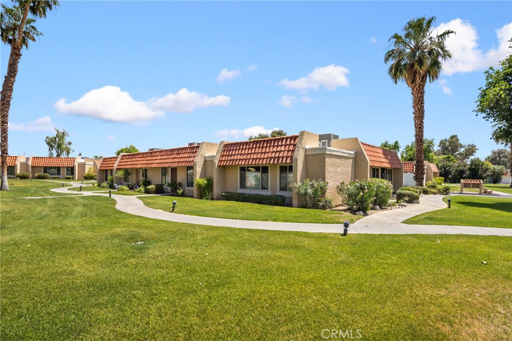 69745 Encanto Court