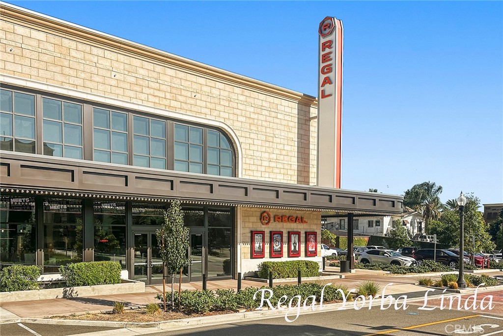 4678 Lakeview 1