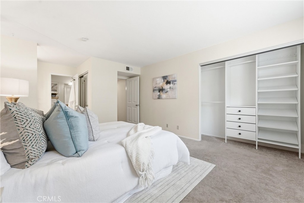 1 Oak Spring Ln 230