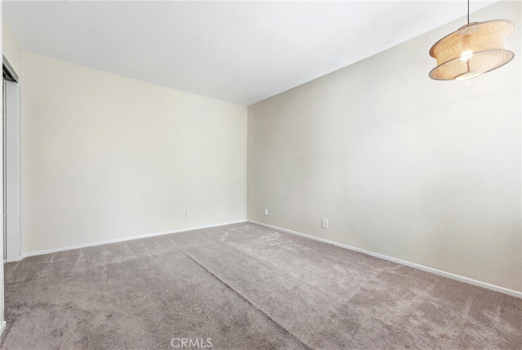 1 Oak Spring Ln 230