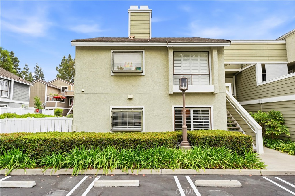 1 Oak Spring Ln 230