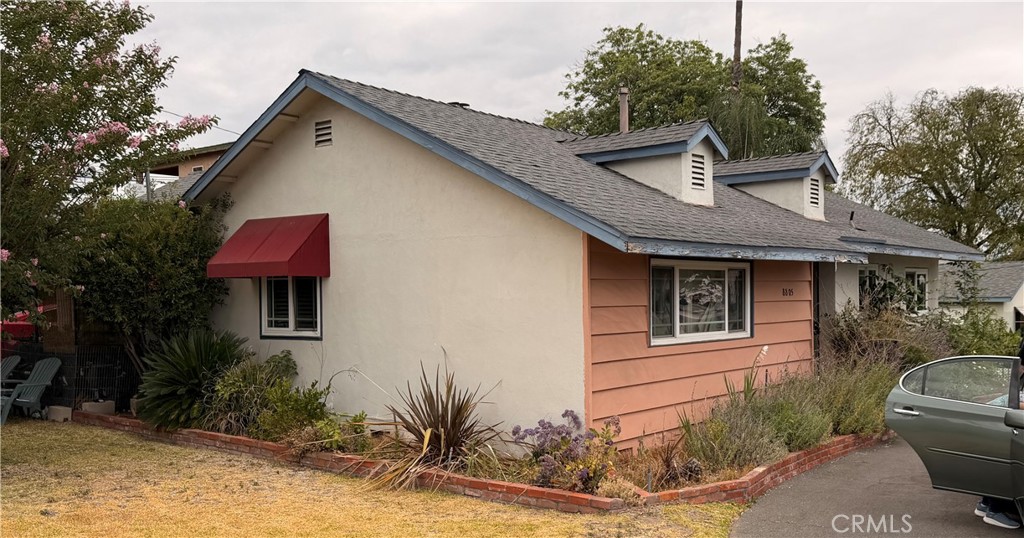 8805 E Live Oak St