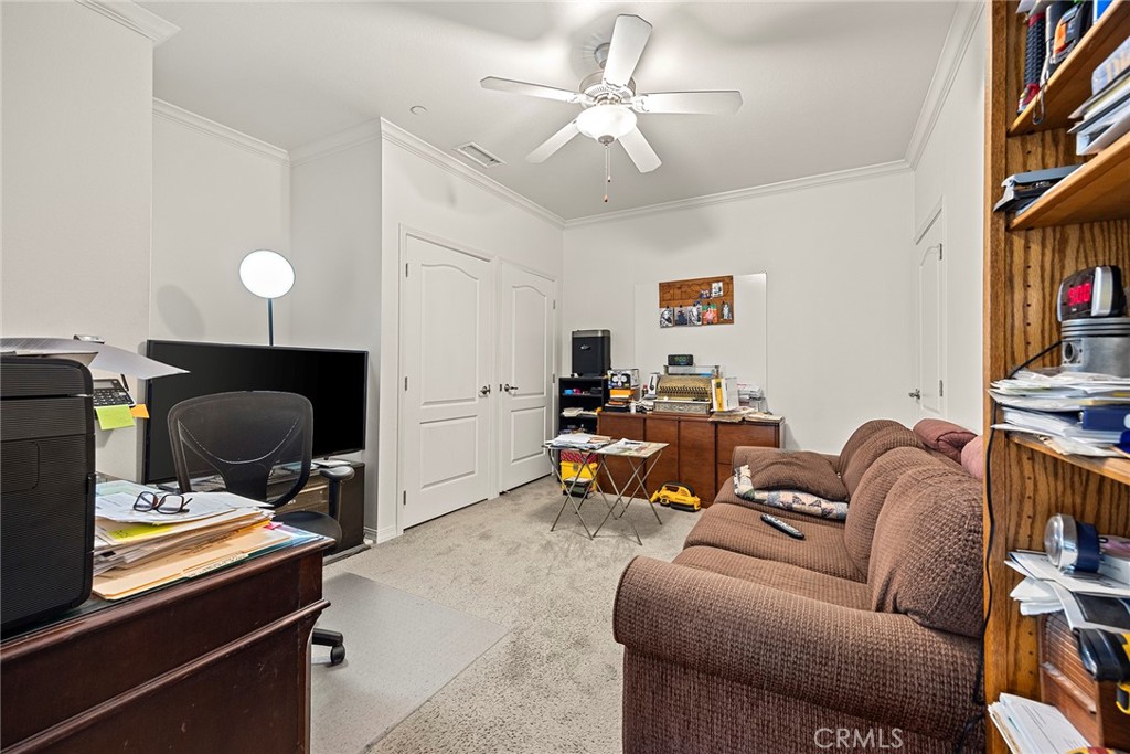 10909 Leland Ave